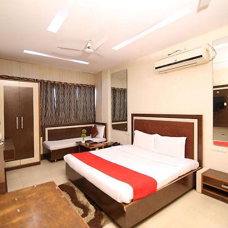 Hotel Pappan Plaza Palwal Esterno foto